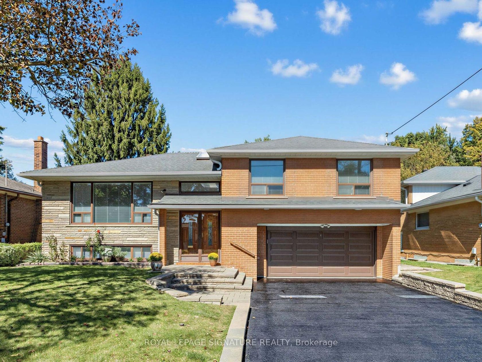 39 Buxton Road, CFB, Toronto 