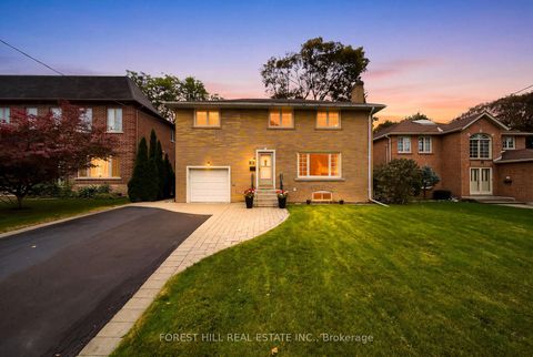 Photo 1 at 11 Urbandale Avenue, Newtonbrook East, Toronto