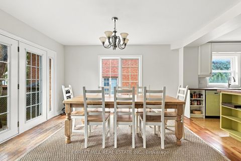 Photo 8 at 11 Urbandale Avenue, Newtonbrook East, Toronto