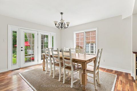 Photo 9 at 11 Urbandale Avenue, Newtonbrook East, Toronto