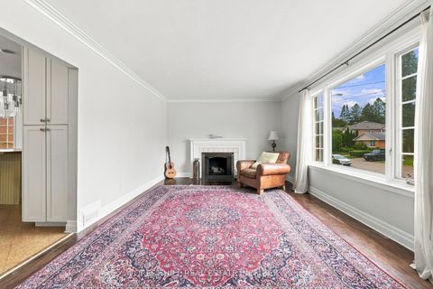 Photo 12 at 11 Urbandale Avenue, Newtonbrook East, Toronto