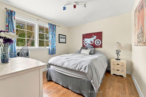 Photo 18 at 11 Urbandale Avenue, Newtonbrook East, Toronto