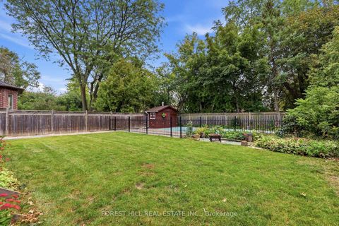 Photo 27 at 11 Urbandale Avenue, Newtonbrook East, Toronto