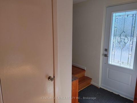 Photo 3 at 36 Chesapeake Avenue, Birchmount, Toronto