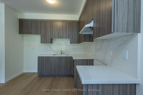 Photo 11 at 16 Ravenscraig Place, Cookstown, Innisfil