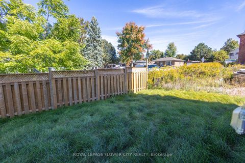 Photo 35 at 16 Ravenscraig Place, Cookstown, Innisfil
