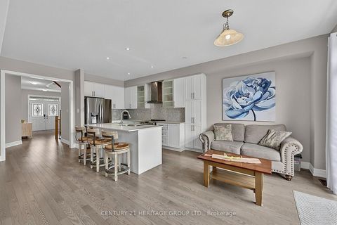 Photo 10 at 9 Conchita Street, Keswick South, Georgina