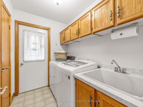Photo 23 at 30 Invermarge Drive, Centennial Scarborough, Toronto