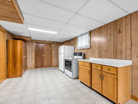 Photo 37 at 30 Invermarge Drive, Centennial Scarborough, Toronto
