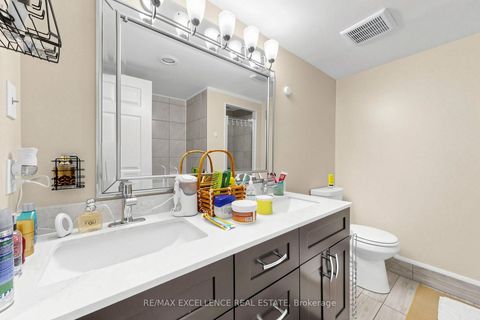 Photo 24 at 524 - 6 Humberline Drive, Clairville, Toronto