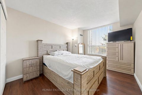 Photo 26 at 524 - 6 Humberline Drive, Clairville, Toronto