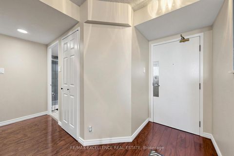Photo 31 at 524 - 6 Humberline Drive, Clairville, Toronto