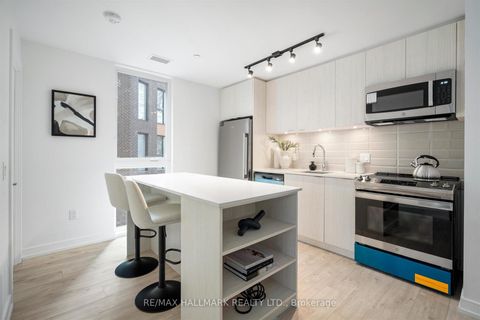 Photo 10 at 3 - 170 Clonmore Avenue, Cliffside, Toronto
