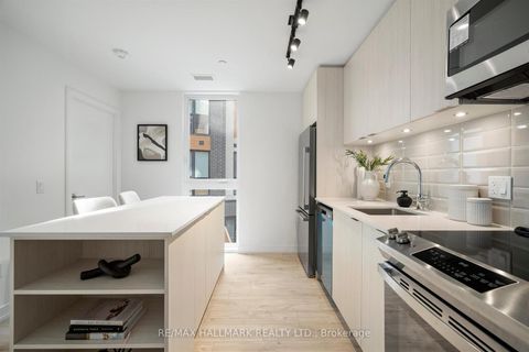 Photo 11 at 3 - 170 Clonmore Avenue, Cliffside, Toronto