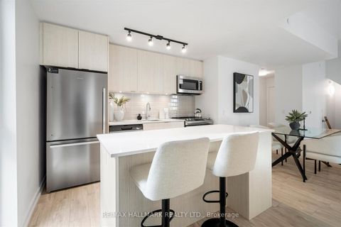 Photo 12 at 3 - 170 Clonmore Avenue, Cliffside, Toronto