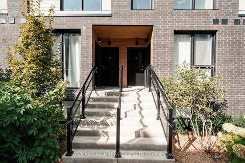 Photo 10 at 14 - 176 Clonmore Avenue, Cliffside, Toronto