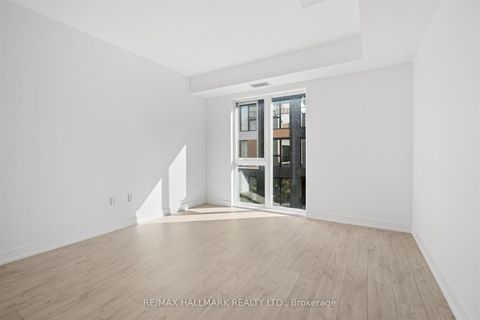 Photo 14 at 14 - 176 Clonmore Avenue, Cliffside, Toronto