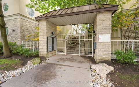 Photo 1 at 555 - 36 Stadium Road, Niagara, Toronto