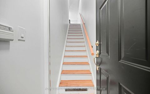 Photo 4 at 555 - 36 Stadium Road, Niagara, Toronto