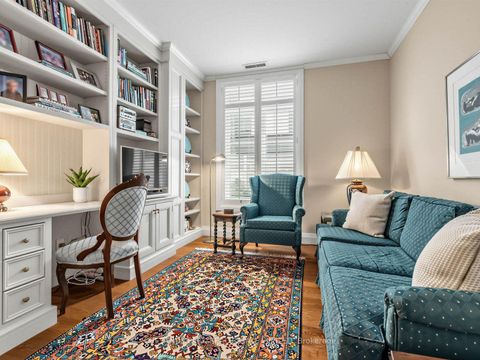 Photo 22 at 104 - 21 Shaftesbury Avenue, Moore Park, Toronto