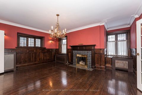 Photo 3 at 28 Dunvegan Road, Casa Loma, Toronto