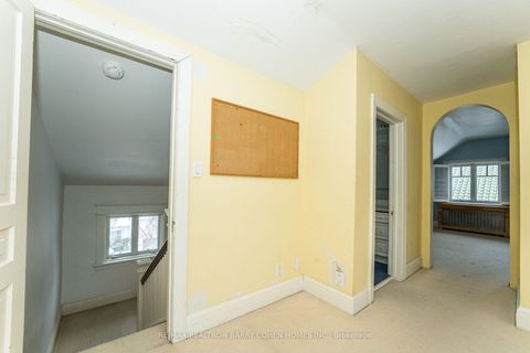 Photo 37 at 28 Dunvegan Road, Casa Loma, Toronto