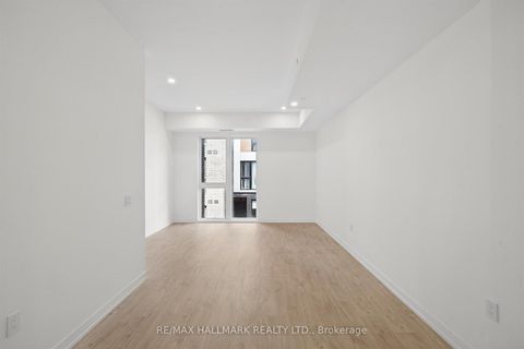 Photo 3 at 7 - 178 Clonmore Avenue, Cliffside, Toronto