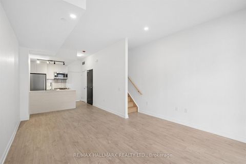 Photo 6 at 7 - 178 Clonmore Avenue, Cliffside, Toronto