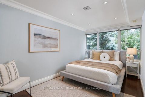 Photo 26 at 4653 Dundas Street W, Kingsway South, Toronto