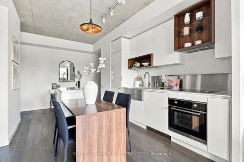 Photo 6 at 317 - 383 Sorauren Avenue, Roncesvalles, Toronto
