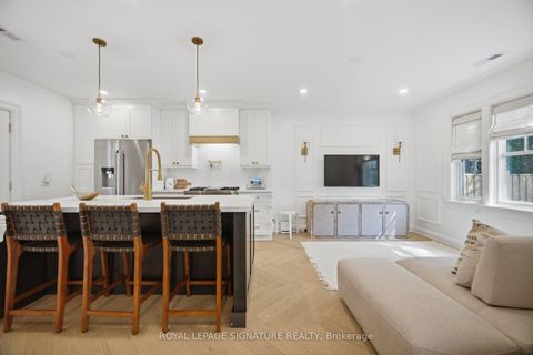 Photo 10 at 2 Wembley Avenue, City Centre West, Toronto
