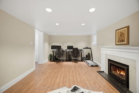 Photo 35 at 2 Wembley Avenue, City Centre West, Toronto