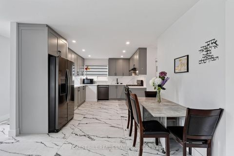 Photo 5 at 286 Palmer Avenue, Harding, Richmond Hill
