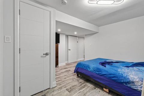 Photo 15 at 286 Palmer Avenue, Harding, Richmond Hill