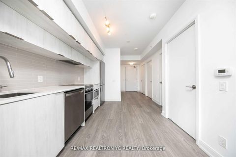 Photo 4 at 4007 - 181 Dundas Street E, Moss Park, Toronto