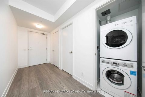 Photo 14 at 4007 - 181 Dundas Street E, Moss Park, Toronto