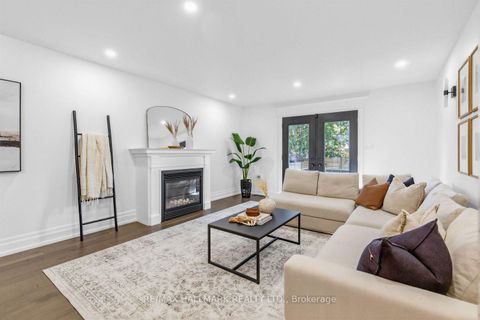 Photo 15 at 703 Mortimer Avenue, East York, Toronto