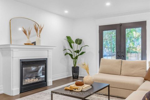Photo 19 at 703 Mortimer Avenue, East York, Toronto