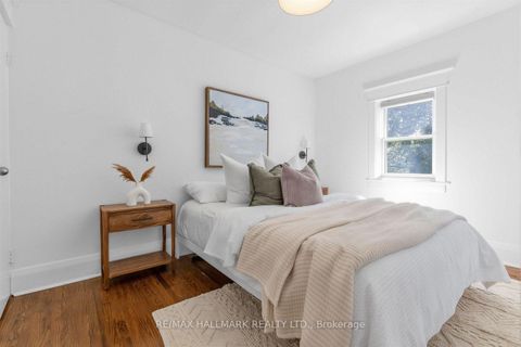 Photo 25 at 703 Mortimer Avenue, East York, Toronto