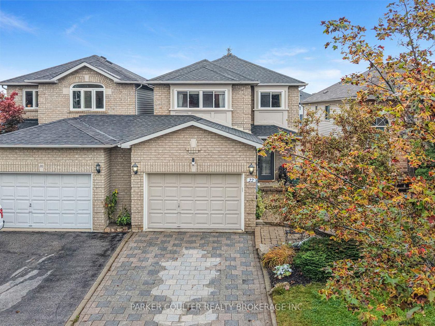 22 Athabaska Road, Holly, Barrie photo number 2