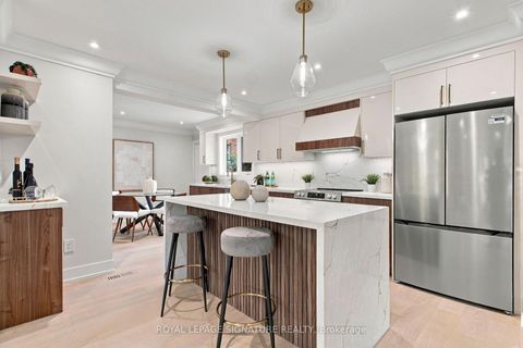 Photo 1 at 11 Brook Tree Crescent, Richview, Toronto