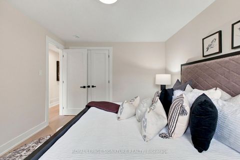 Photo 15 at 11 Brook Tree Crescent, Richview, Toronto