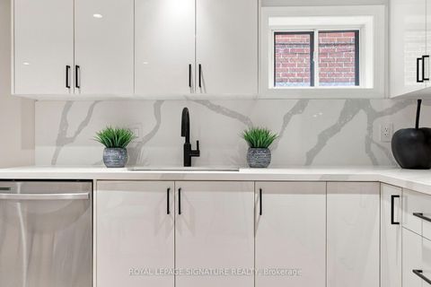 Photo 28 at 11 Brook Tree Crescent, Richview, Toronto