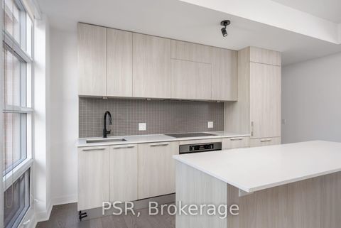 Photo 7 at 401 - 501 Adelaide Street W, Waterfront Communities C1, Toronto