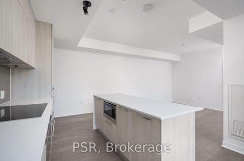 Photo 9 at 401 - 501 Adelaide Street W, Waterfront Communities C1, Toronto