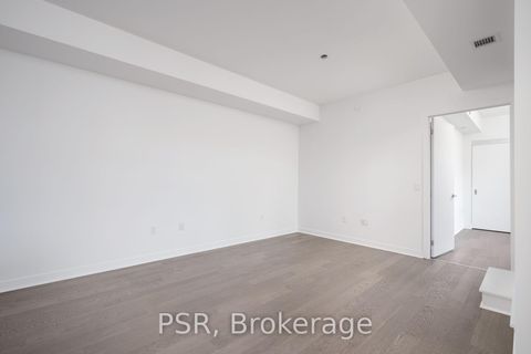 Photo 10 at 401 - 501 Adelaide Street W, Waterfront Communities C1, Toronto