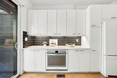 Photo 12 at 128 Wells Street, Annex, Toronto