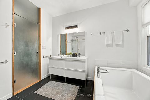 Photo 21 at 128 Wells Street, Annex, Toronto