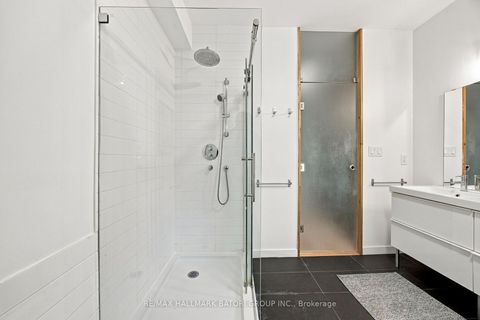 Photo 22 at 128 Wells Street, Annex, Toronto