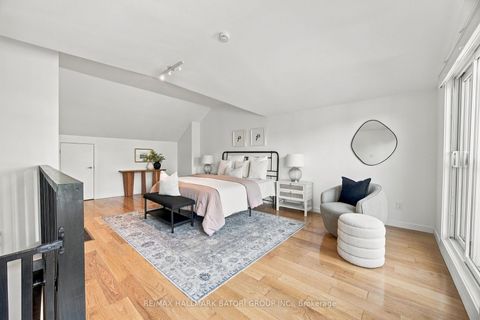 Photo 27 at 128 Wells Street, Annex, Toronto